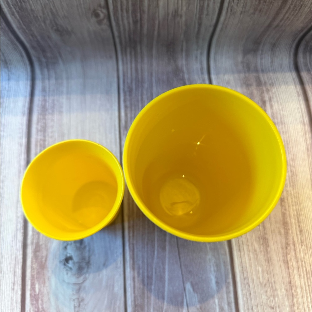 Tupperware Yellow Drinkware Set - Picture 3 of 3